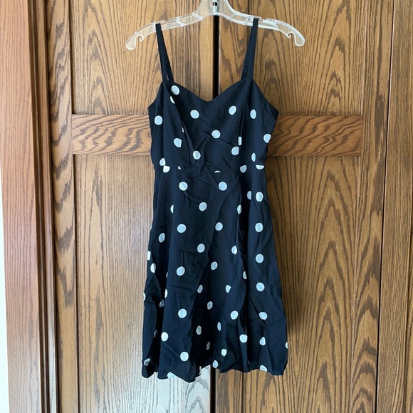 Old Navy Dresses & Skirts - Old Navy NWT polka dot cami dress